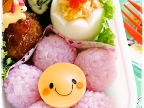 ＊キャラ弁＊　おはなちゃんおにぎり✿